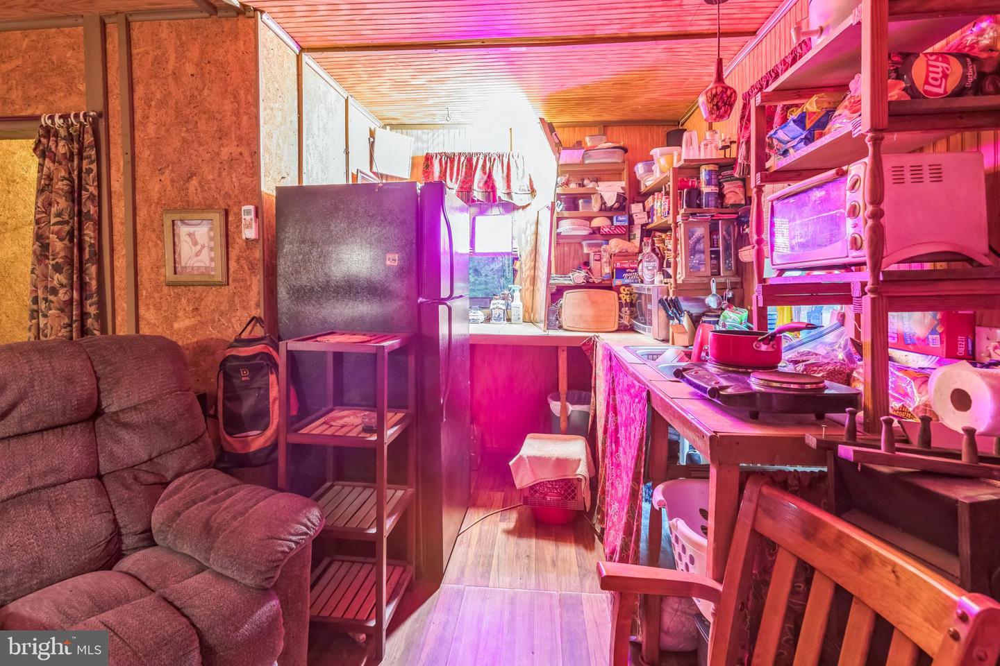 2464 KIDDS DAIRY RD, SCOTTSVILLE, Virginia 24590, 2 Bedrooms Bedrooms, 4 Rooms Rooms,2 BathroomsBathrooms,Residential,For sale,2464 KIDDS DAIRY RD,VAFN2000488 MLS # VAFN2000488