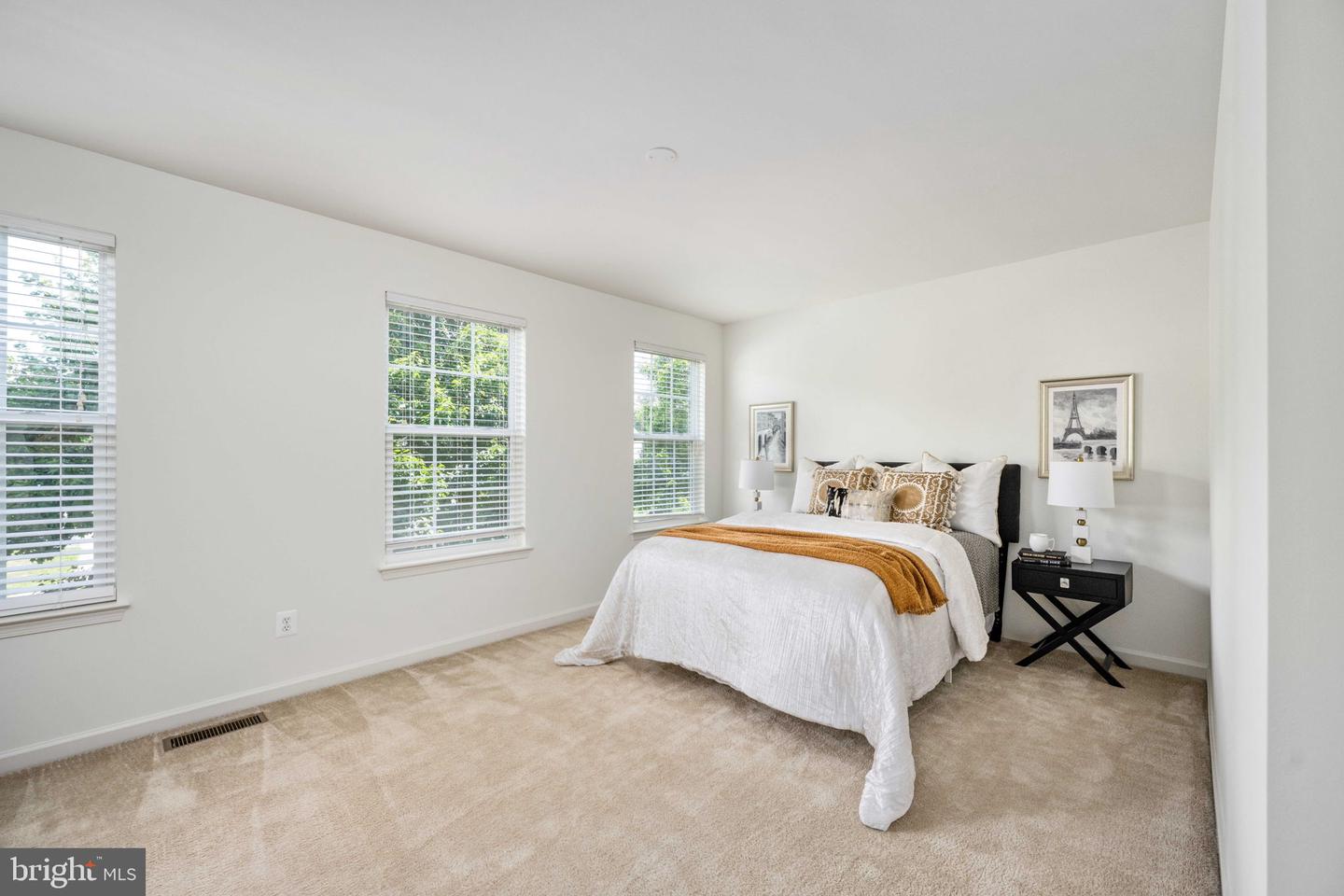 18016 CRYSTAL DOWNS TER, DUMFRIES, Virginia 22026, 4 Bedrooms Bedrooms, ,2 BathroomsBathrooms,Residential,For sale,18016 CRYSTAL DOWNS TER,VAPW2101708 MLS # VAPW2101708