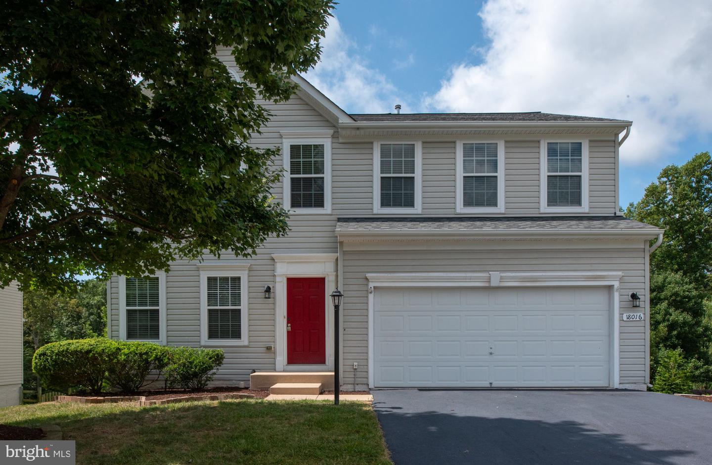 18016 CRYSTAL DOWNS TER, DUMFRIES, Virginia 22026, 4 Bedrooms Bedrooms, ,2 BathroomsBathrooms,Residential,For sale,18016 CRYSTAL DOWNS TER,VAPW2101708 MLS # VAPW2101708