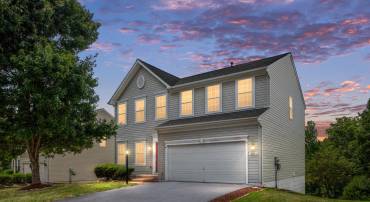 18016 CRYSTAL DOWNS TER, DUMFRIES, Virginia 22026, 4 Bedrooms Bedrooms, ,2 BathroomsBathrooms,Residential,For sale,18016 CRYSTAL DOWNS TER,VAPW2101708 MLS # VAPW2101708