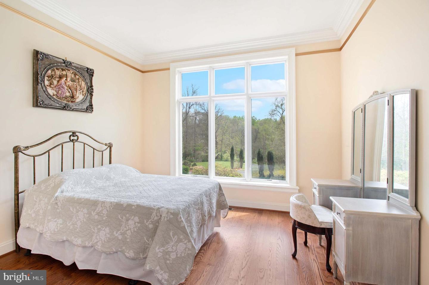 35162 NOTRE DAME LN, MIDDLEBURG, Virginia 20117, 3 Bedrooms Bedrooms, 12 Rooms Rooms,3 BathroomsBathrooms,Residential,For sale,35162 NOTRE DAME LN,VALO2104772 MLS # VALO2104772