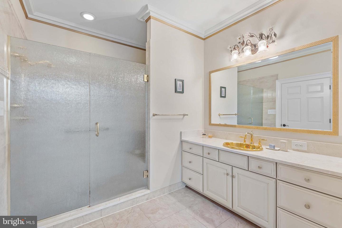 35162 NOTRE DAME LN, MIDDLEBURG, Virginia 20117, 3 Bedrooms Bedrooms, 12 Rooms Rooms,3 BathroomsBathrooms,Residential,For sale,35162 NOTRE DAME LN,VALO2104772 MLS # VALO2104772