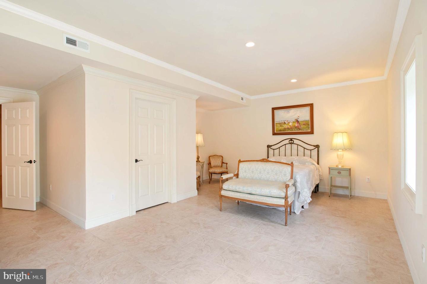35162 NOTRE DAME LN, MIDDLEBURG, Virginia 20117, 3 Bedrooms Bedrooms, 12 Rooms Rooms,3 BathroomsBathrooms,Residential,For sale,35162 NOTRE DAME LN,VALO2104772 MLS # VALO2104772