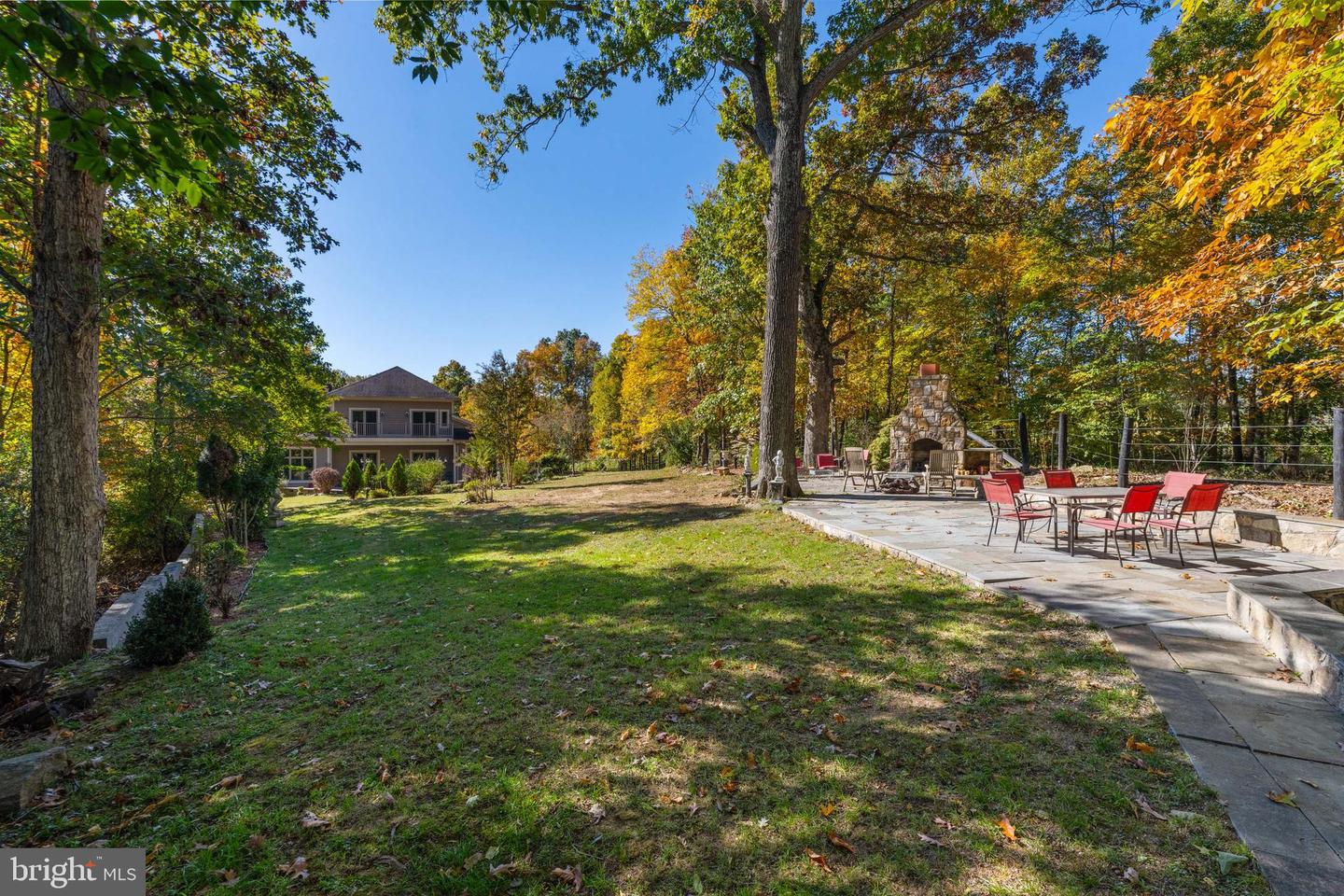 35162 NOTRE DAME LN, MIDDLEBURG, Virginia 20117, 3 Bedrooms Bedrooms, 12 Rooms Rooms,3 BathroomsBathrooms,Residential,For sale,35162 NOTRE DAME LN,VALO2104772 MLS # VALO2104772