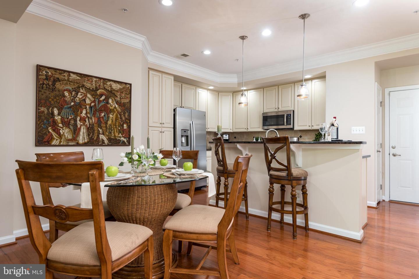 7300 BRUNSON CIR, GAINESVILLE, Virginia 20155, 3 Bedrooms Bedrooms, ,2 BathroomsBathrooms,Residential,For sale,7300 BRUNSON CIR,VAPW2101720 MLS # VAPW2101720