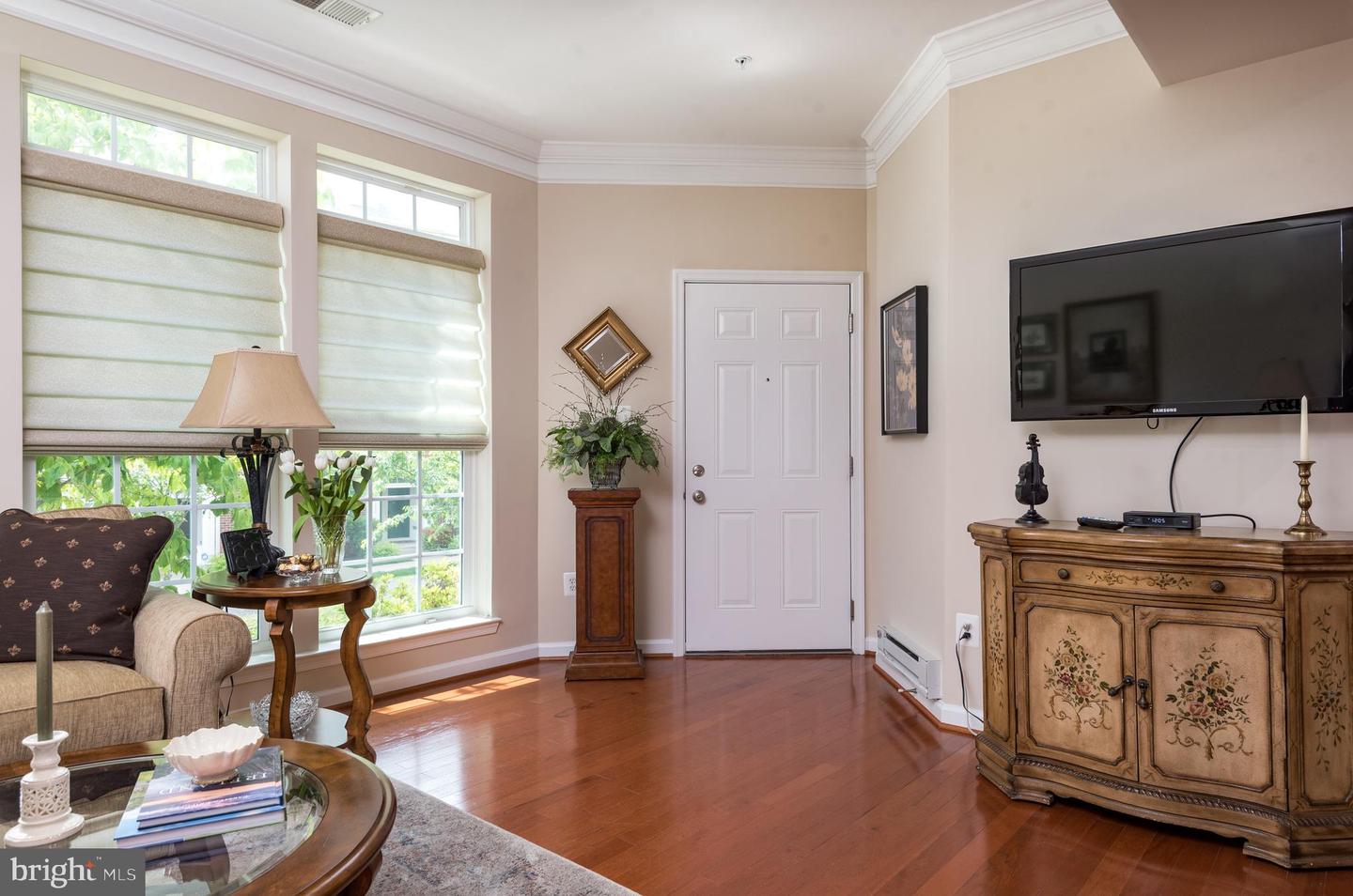 7300 BRUNSON CIR, GAINESVILLE, Virginia 20155, 3 Bedrooms Bedrooms, ,2 BathroomsBathrooms,Residential,For sale,7300 BRUNSON CIR,VAPW2101720 MLS # VAPW2101720