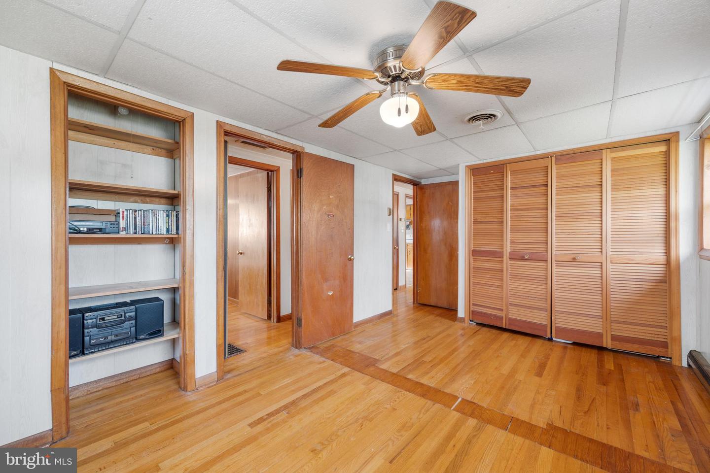 6168 MOORE AVE, MOUNT JACKSON, Virginia 22842, 2 Bedrooms Bedrooms, ,1 BathroomBathrooms,Residential,For sale,6168 MOORE AVE,VASH2012256 MLS # VASH2012256