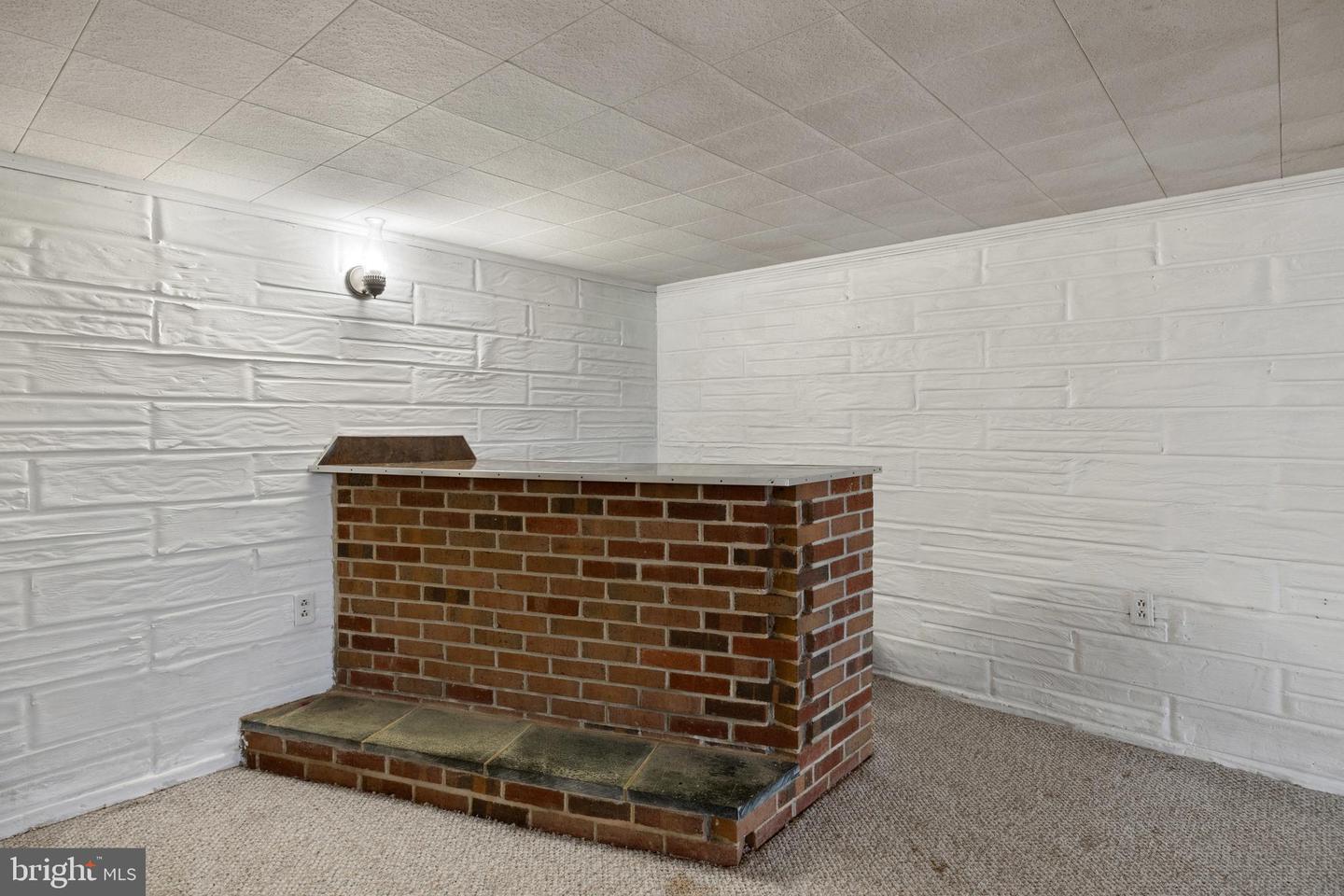 6168 MOORE AVE, MOUNT JACKSON, Virginia 22842, 2 Bedrooms Bedrooms, ,1 BathroomBathrooms,Residential,For sale,6168 MOORE AVE,VASH2012256 MLS # VASH2012256