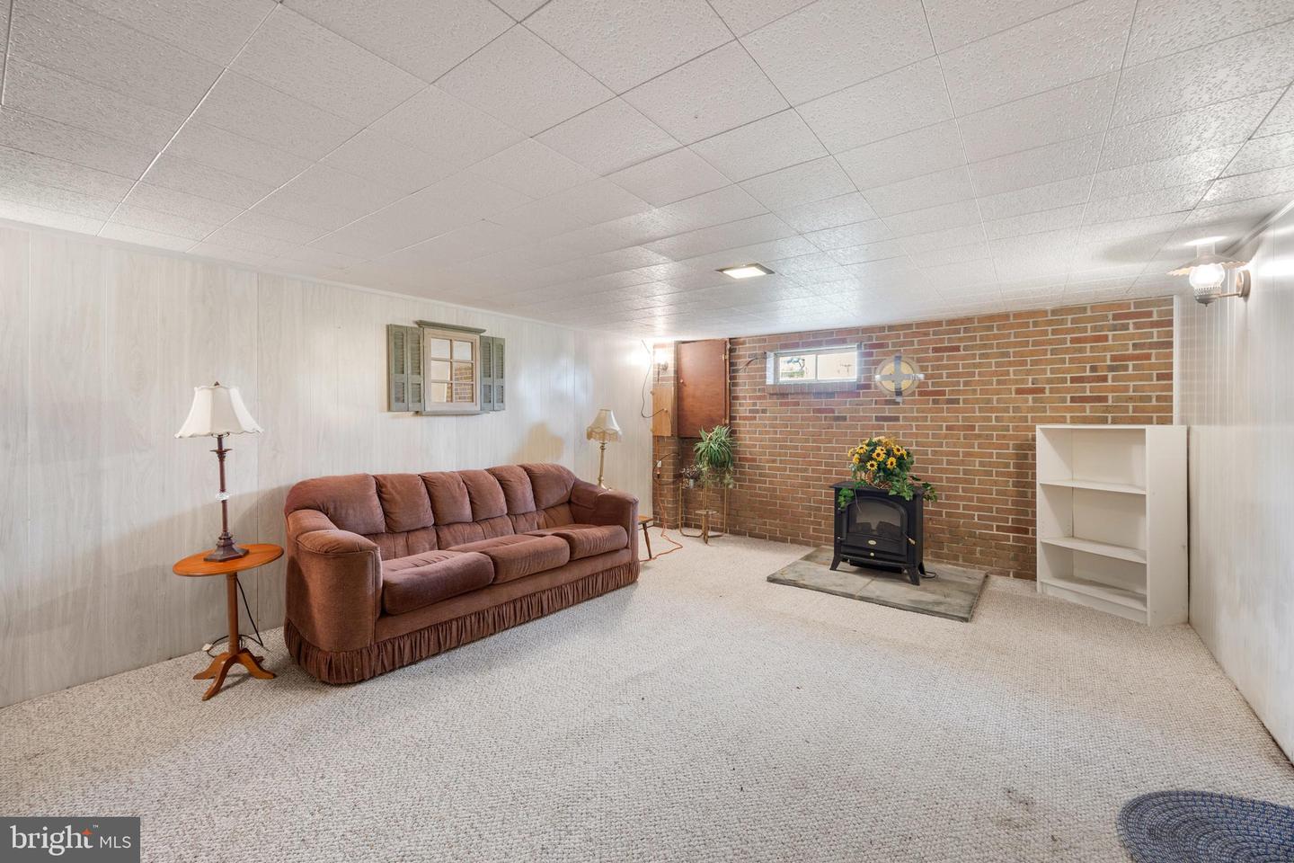 6168 MOORE AVE, MOUNT JACKSON, Virginia 22842, 2 Bedrooms Bedrooms, ,1 BathroomBathrooms,Residential,For sale,6168 MOORE AVE,VASH2012256 MLS # VASH2012256