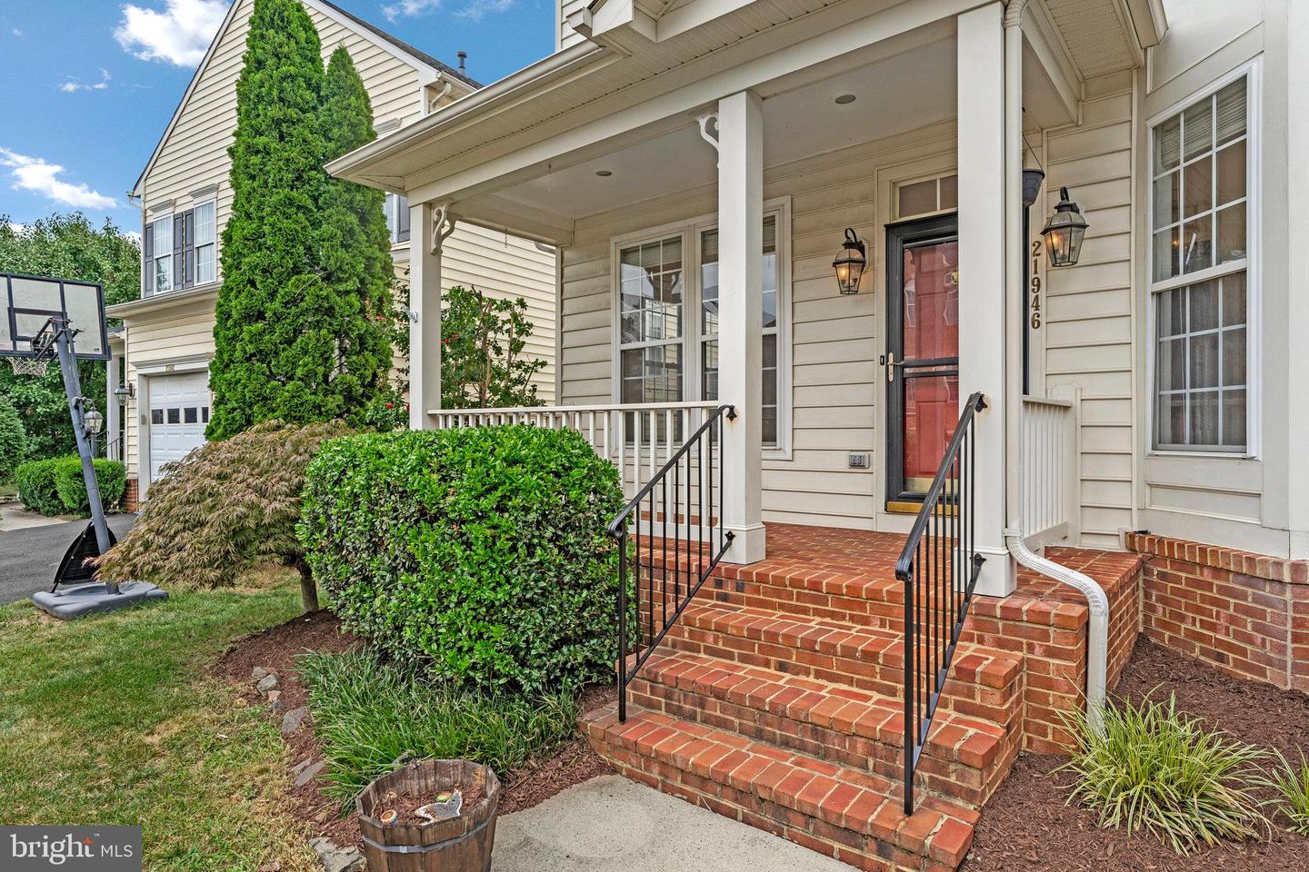 21946 WINDOVER DR, BROADLANDS, Virginia 20148, 4 Bedrooms Bedrooms, ,2 BathroomsBathrooms,Residential,For sale,21946 WINDOVER DR,VALO2104790 MLS # VALO2104790