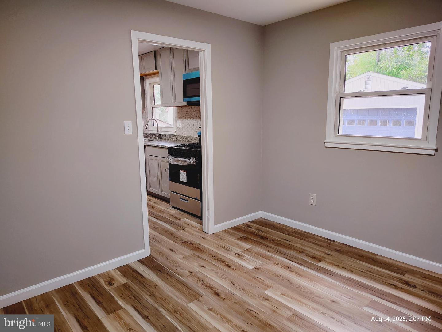 1326 EAST LONGVIEW DR, WOODBRIDGE, Virginia 22191, 6 Bedrooms Bedrooms, 9 Rooms Rooms,3 BathroomsBathrooms,Residential,For sale,1326 EAST LONGVIEW DR,VAPW2101732 MLS # VAPW2101732