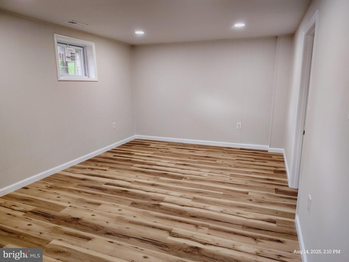 1326 EAST LONGVIEW DR, WOODBRIDGE, Virginia 22191, 6 Bedrooms Bedrooms, 9 Rooms Rooms,3 BathroomsBathrooms,Residential,For sale,1326 EAST LONGVIEW DR,VAPW2101732 MLS # VAPW2101732