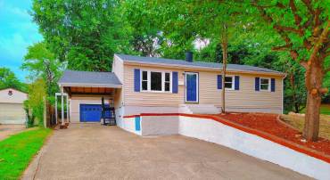 1326 EAST LONGVIEW DR, WOODBRIDGE, Virginia 22191, 6 Bedrooms Bedrooms, 9 Rooms Rooms,3 BathroomsBathrooms,Residential,For sale,1326 EAST LONGVIEW DR,VAPW2101732 MLS # VAPW2101732