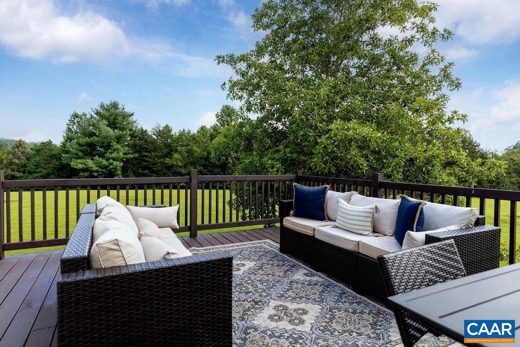23 LOOKAWAY HILLS DR, AFTON, Virginia 22920, 5 Bedrooms Bedrooms, ,3 BathroomsBathrooms,Residential,For sale,23 LOOKAWAY HILLS DR,667963 MLS # 667963
