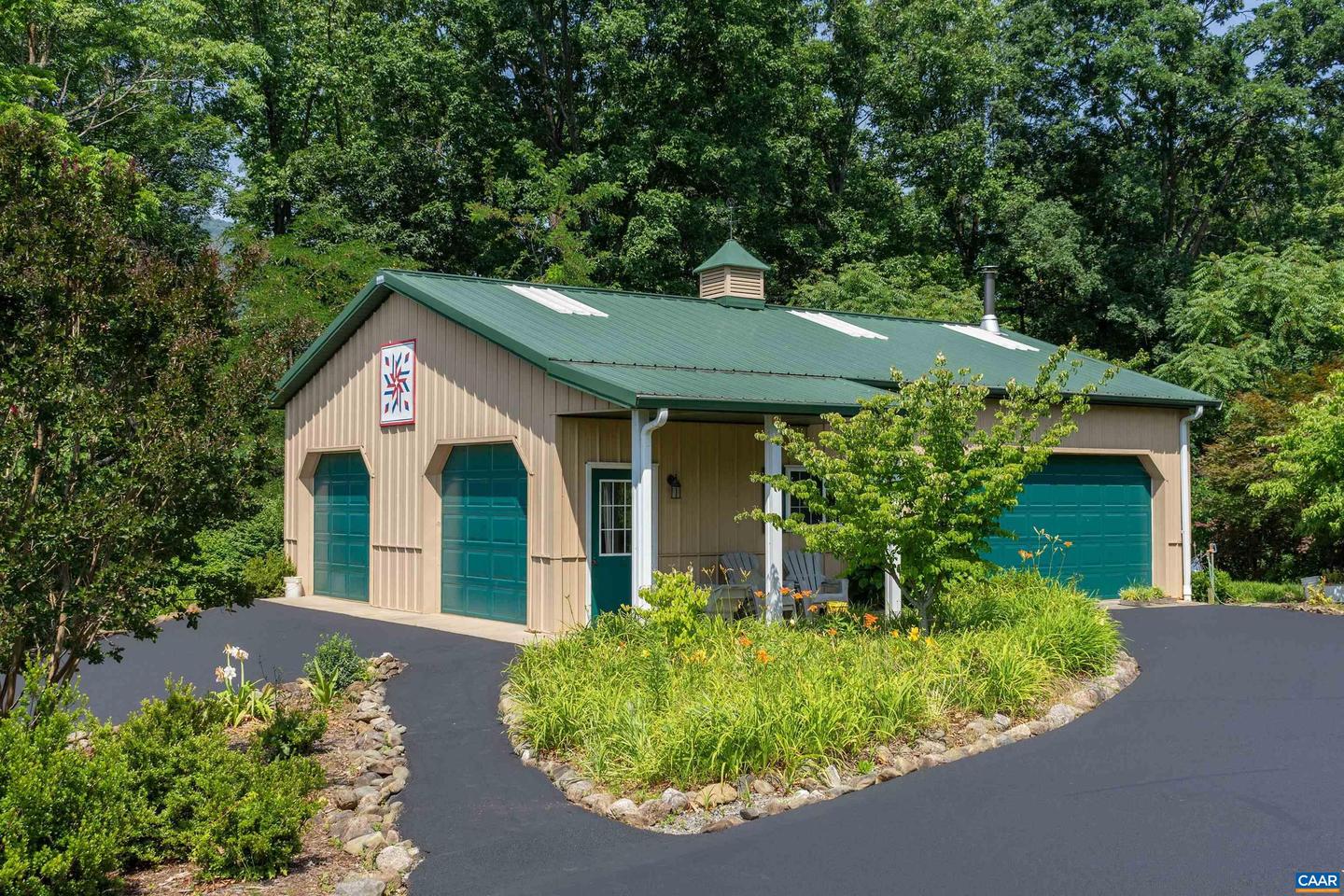 392 POCOSAN MOUNTAIN RD, STANARDSVILLE, Virginia 22973, 3 Bedrooms Bedrooms, ,4 BathroomsBathrooms,Residential,For sale,392 POCOSAN MOUNTAIN RD,667967 MLS # 667967