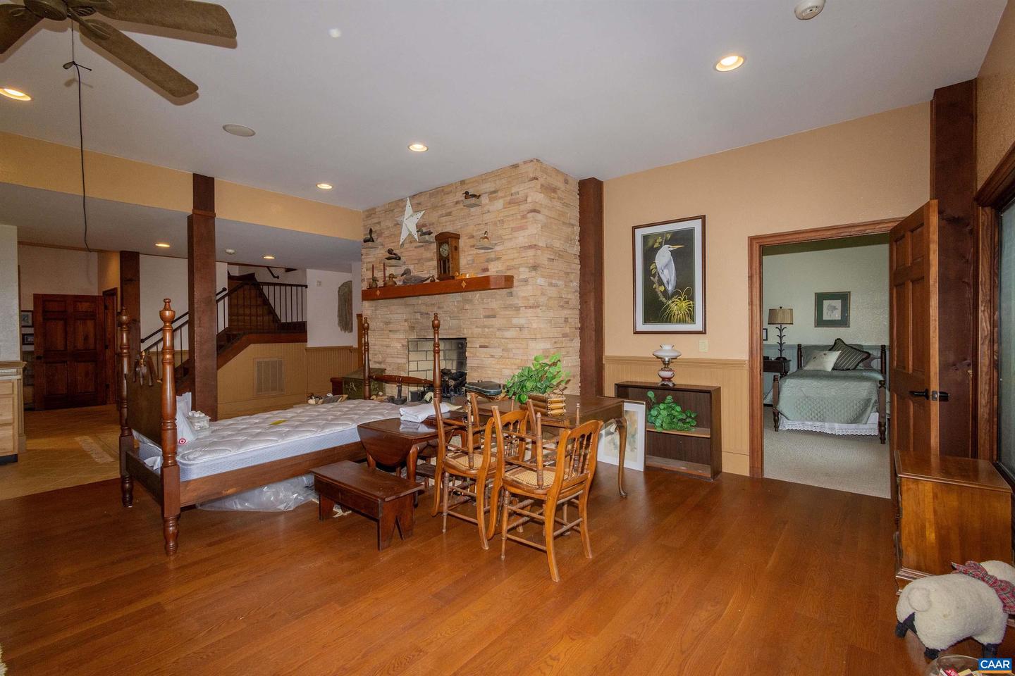 392 POCOSAN MOUNTAIN RD, STANARDSVILLE, Virginia 22973, 3 Bedrooms Bedrooms, ,4 BathroomsBathrooms,Residential,For sale,392 POCOSAN MOUNTAIN RD,667967 MLS # 667967