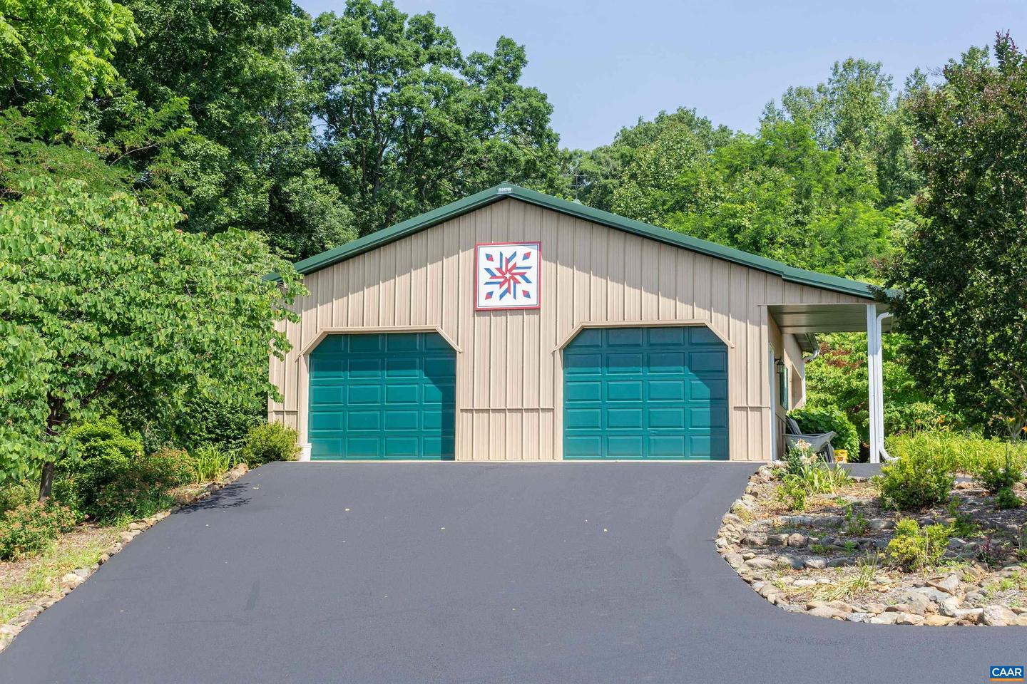 392 POCOSAN MOUNTAIN RD, STANARDSVILLE, Virginia 22973, 3 Bedrooms Bedrooms, ,4 BathroomsBathrooms,Residential,For sale,392 POCOSAN MOUNTAIN RD,667967 MLS # 667967