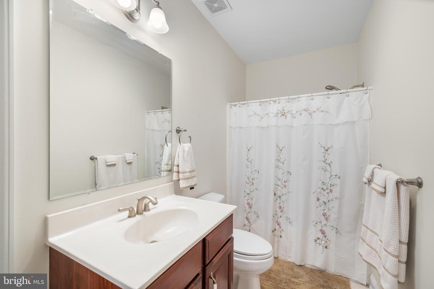 104 COURTYARD TER, NEW MARKET, Virginia 22844, 3 Bedrooms Bedrooms, ,3 BathroomsBathrooms,Residential,For sale,104 COURTYARD TER,VASH2012258 MLS # VASH2012258