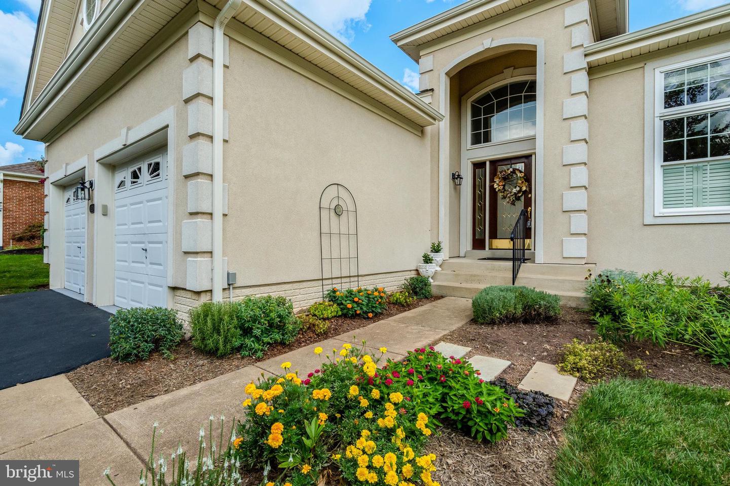 15218 BRIER CREEK DR, HAYMARKET, Virginia 20169, 3 Bedrooms Bedrooms, 9 Rooms Rooms,3 BathroomsBathrooms,Residential,For sale,15218 BRIER CREEK DR,VAPW2101740 MLS # VAPW2101740