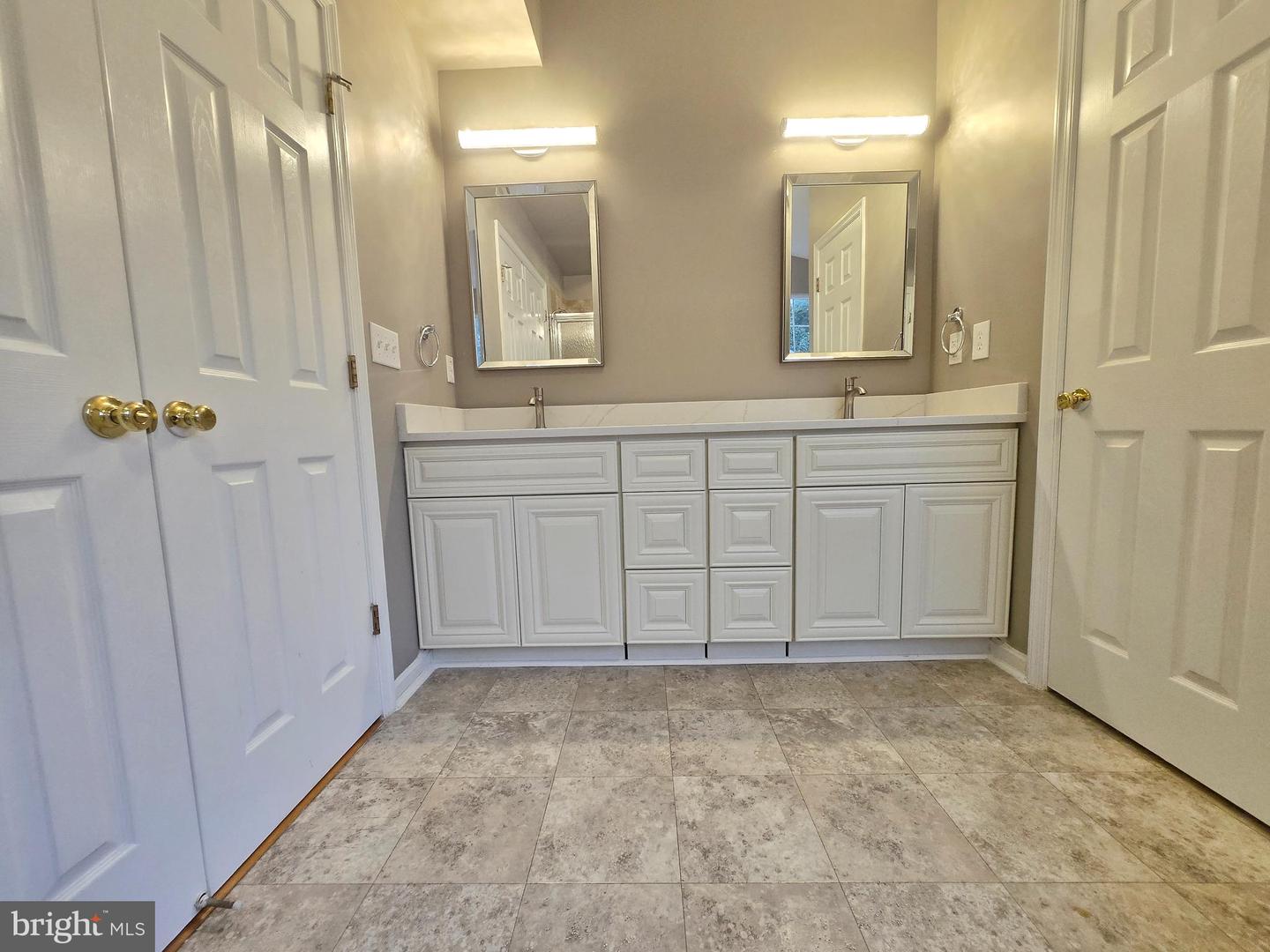 15730 MARBURY HEIGHTS WAY, MONTCLAIR, Virginia 22025, 6 Bedrooms Bedrooms, 20 Rooms Rooms,3 BathroomsBathrooms,Residential,For sale,15730 MARBURY HEIGHTS WAY,VAPW2101742 MLS # VAPW2101742