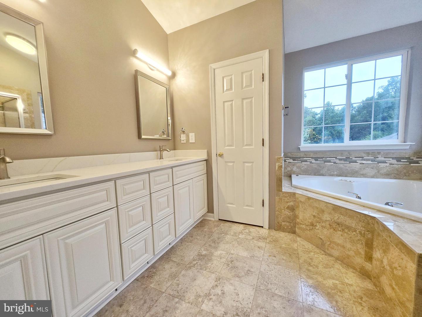 15730 MARBURY HEIGHTS WAY, MONTCLAIR, Virginia 22025, 6 Bedrooms Bedrooms, 20 Rooms Rooms,3 BathroomsBathrooms,Residential,For sale,15730 MARBURY HEIGHTS WAY,VAPW2101742 MLS # VAPW2101742
