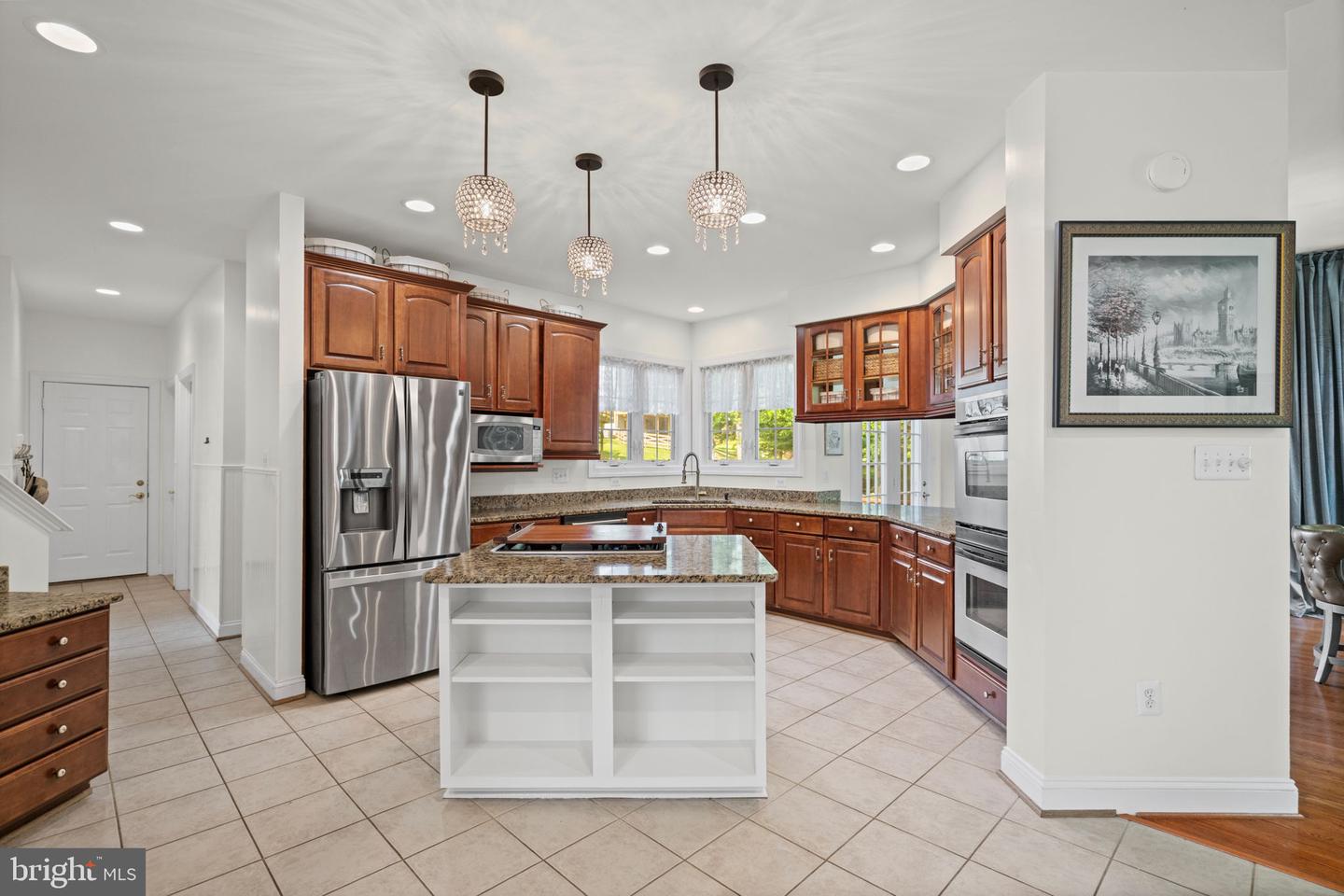 7814 ABBEY OAKS CT, MANASSAS, Virginia 20112, 5 Bedrooms Bedrooms, ,5 BathroomsBathrooms,Residential,For sale,7814 ABBEY OAKS CT,VAPW2101744 MLS # VAPW2101744