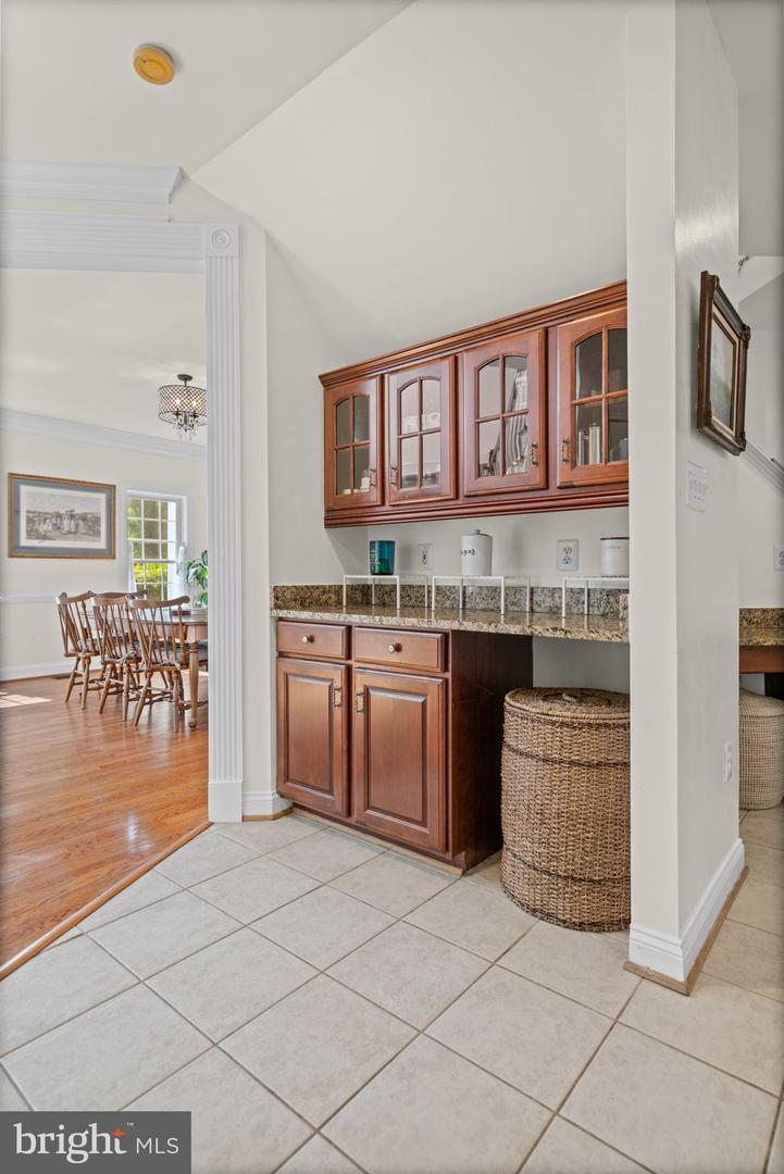 7814 ABBEY OAKS CT, MANASSAS, Virginia 20112, 5 Bedrooms Bedrooms, ,5 BathroomsBathrooms,Residential,For sale,7814 ABBEY OAKS CT,VAPW2101744 MLS # VAPW2101744