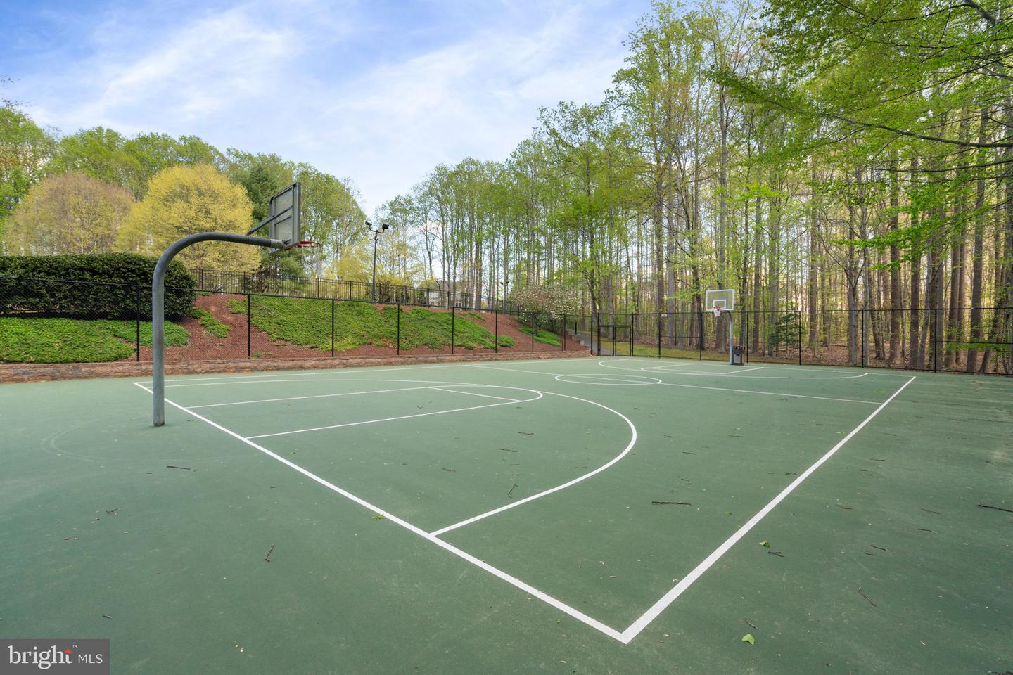 7814 ABBEY OAKS CT, MANASSAS, Virginia 20112, 5 Bedrooms Bedrooms, ,5 BathroomsBathrooms,Residential,For sale,7814 ABBEY OAKS CT,VAPW2101744 MLS # VAPW2101744