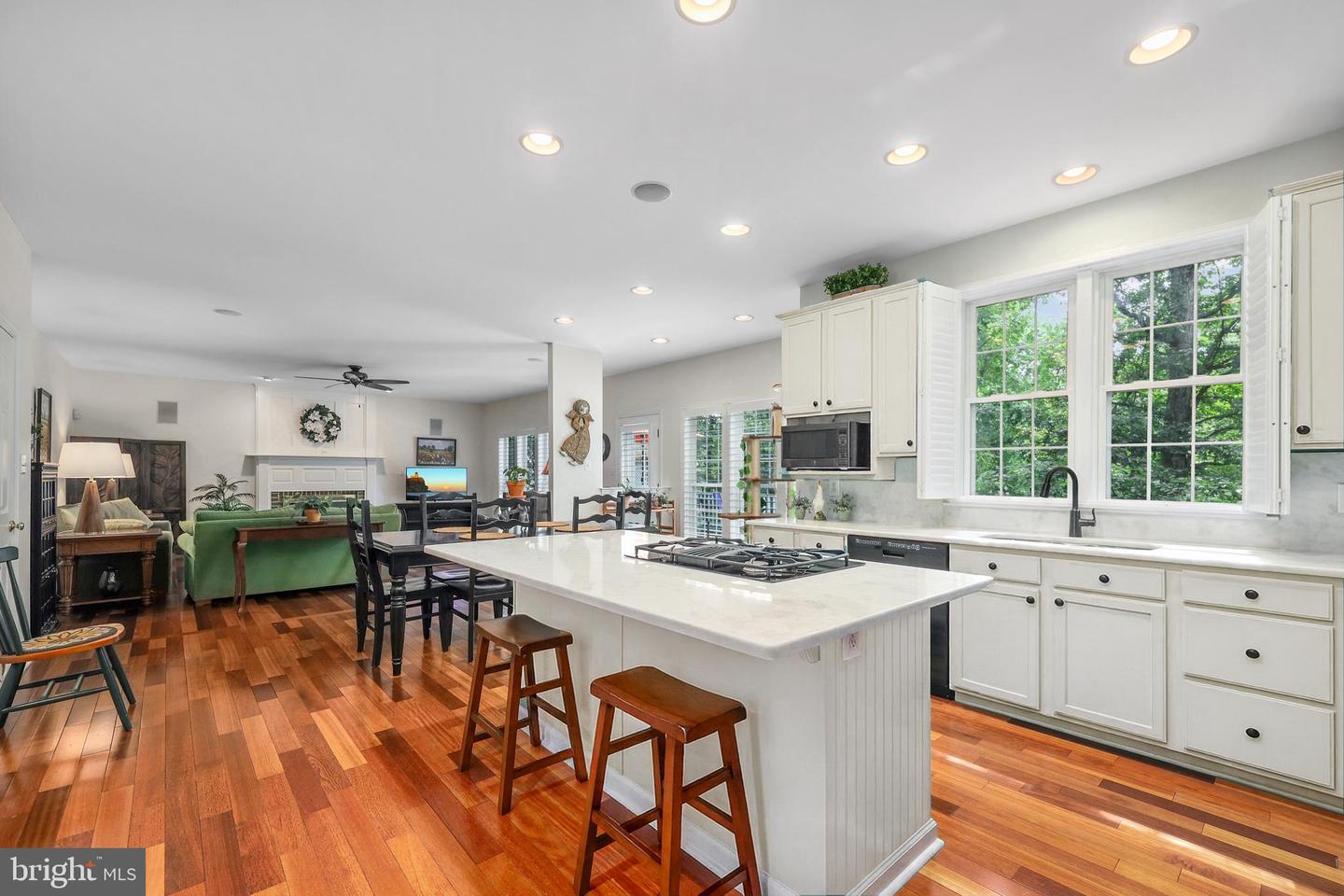 802 CASLA CT SE, LEESBURG, Virginia 20175, 4 Bedrooms Bedrooms, ,3 BathroomsBathrooms,Residential,For sale,802 CASLA CT SE,VALO2104802 MLS # VALO2104802