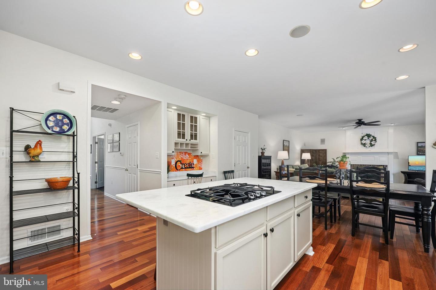 802 CASLA CT SE, LEESBURG, Virginia 20175, 4 Bedrooms Bedrooms, ,3 BathroomsBathrooms,Residential,For sale,802 CASLA CT SE,VALO2104802 MLS # VALO2104802