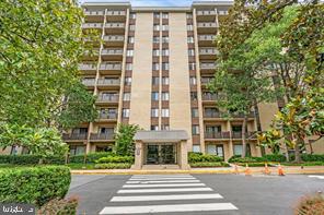 3100 S MANCHESTER ST #827, FALLS CHURCH, Virginia 22044, 2 Bedrooms Bedrooms, ,1 BathroomBathrooms,Residential,For sale,3100 S MANCHESTER ST #827,VAFX2261880 MLS # VAFX2261880