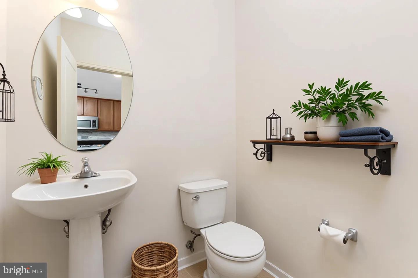 15250 TORBAY WAY, WOODBRIDGE, Virginia 22191, 2 Bedrooms Bedrooms, ,2 BathroomsBathrooms,Residential,For sale,15250 TORBAY WAY,VAPW2101710 MLS # VAPW2101710