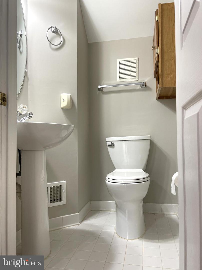 11824 BRETON CT #24A, RESTON, Virginia 20191, 3 Bedrooms Bedrooms, ,2 BathroomsBathrooms,Residential,For sale,11824 BRETON CT #24A,VAFX2261910 MLS # VAFX2261910