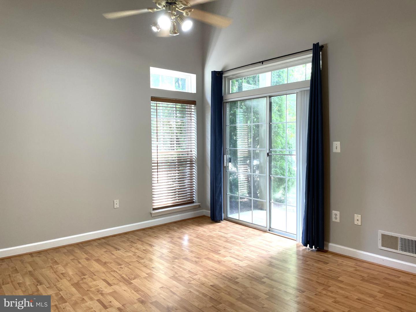 11824 BRETON CT #24A, RESTON, Virginia 20191, 3 Bedrooms Bedrooms, ,2 BathroomsBathrooms,Residential,For sale,11824 BRETON CT #24A,VAFX2261910 MLS # VAFX2261910