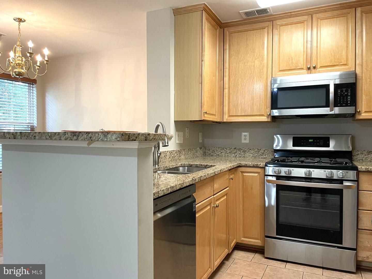 11824 BRETON CT #24A, RESTON, Virginia 20191, 3 Bedrooms Bedrooms, ,2 BathroomsBathrooms,Residential,For sale,11824 BRETON CT #24A,VAFX2261910 MLS # VAFX2261910