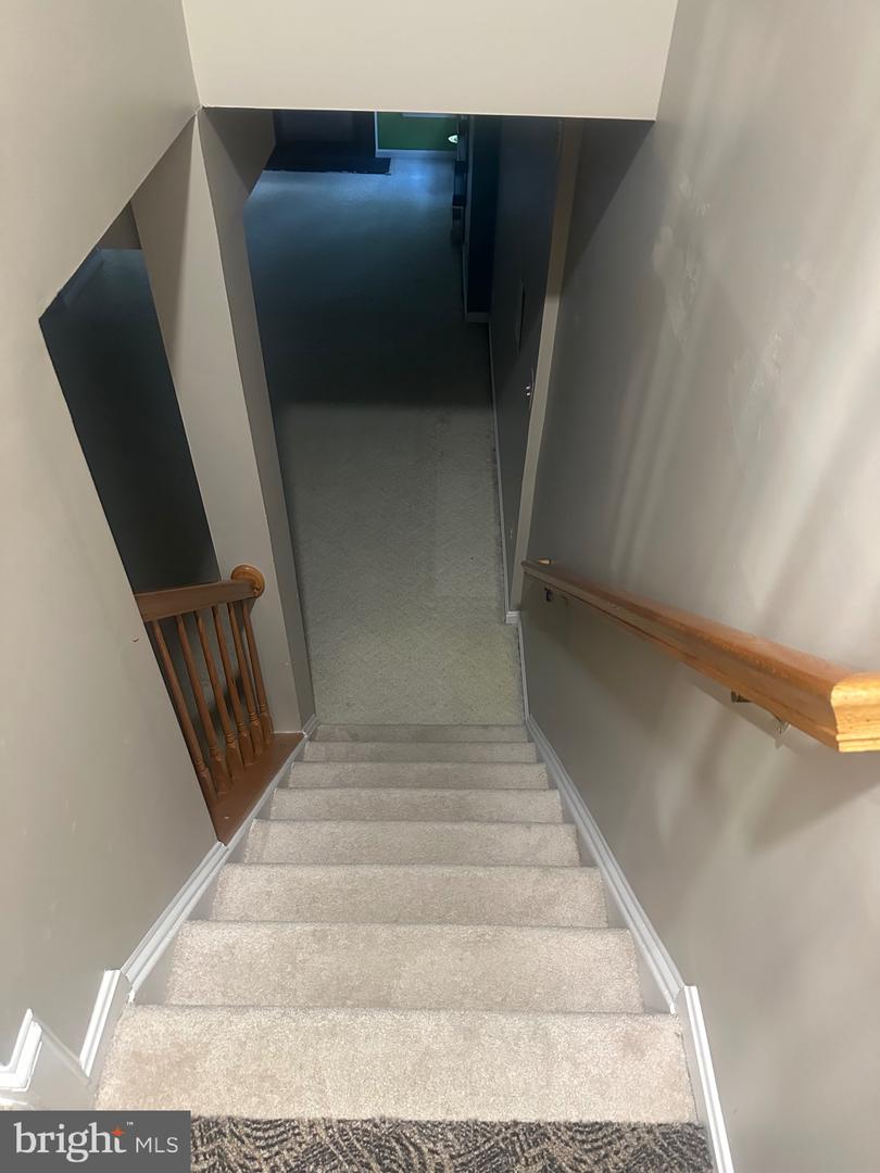 9077 TWO BAYS RD, LORTON, Virginia 22079, 3 Bedrooms Bedrooms, ,3 BathroomsBathrooms,Residential,For sale,9077 TWO BAYS RD,VAFX2261912 MLS # VAFX2261912