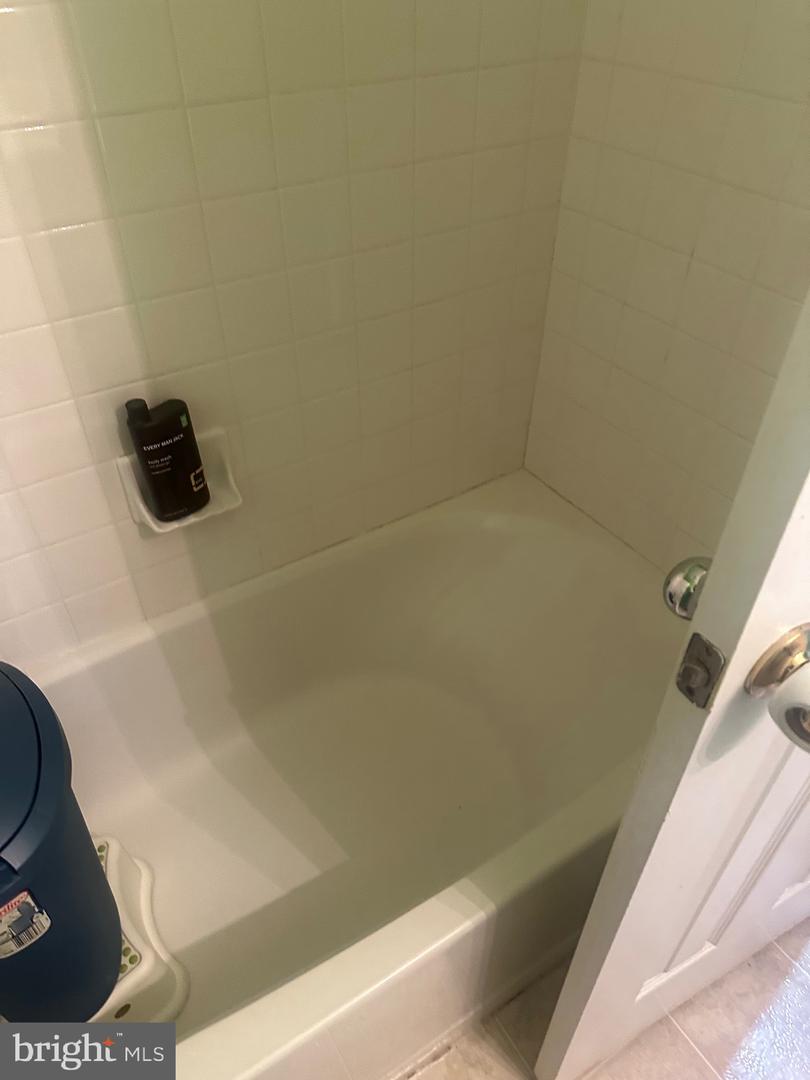 9077 TWO BAYS RD, LORTON, Virginia 22079, 3 Bedrooms Bedrooms, ,3 BathroomsBathrooms,Residential,For sale,9077 TWO BAYS RD,VAFX2261912 MLS # VAFX2261912
