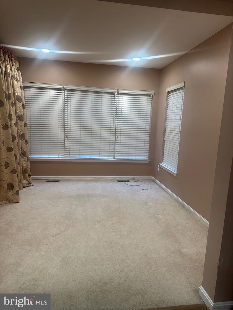 9077 TWO BAYS RD, LORTON, Virginia 22079, 3 Bedrooms Bedrooms, ,3 BathroomsBathrooms,Residential,For sale,9077 TWO BAYS RD,VAFX2261912 MLS # VAFX2261912