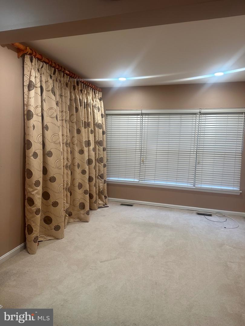 9077 TWO BAYS RD, LORTON, Virginia 22079, 3 Bedrooms Bedrooms, ,3 BathroomsBathrooms,Residential,For sale,9077 TWO BAYS RD,VAFX2261912 MLS # VAFX2261912