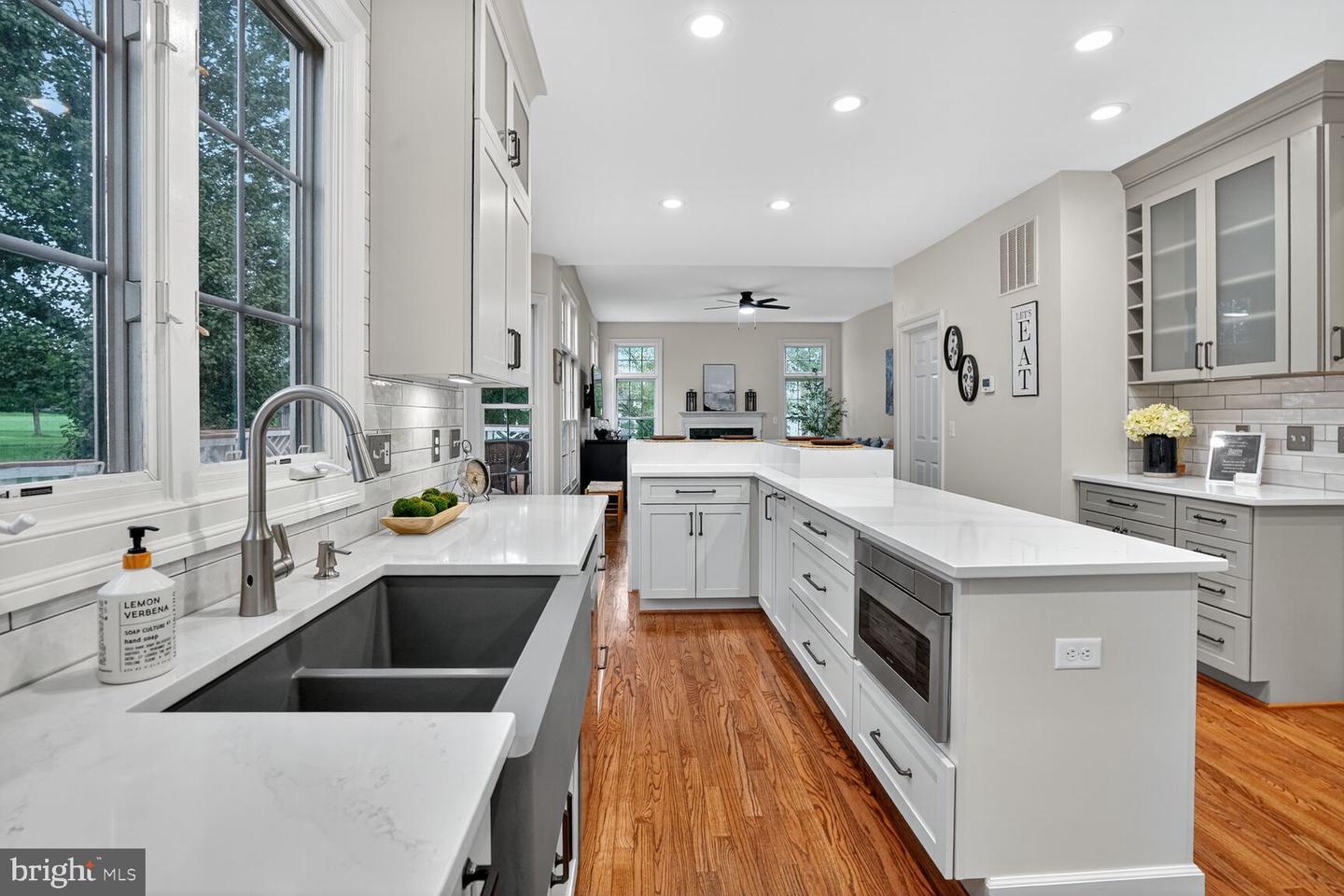 5438 SHERMAN OAKS CT, HAYMARKET, Virginia 20169, 4 Bedrooms Bedrooms, ,4 BathroomsBathrooms,Residential,For sale,5438 SHERMAN OAKS CT,VAPW2101712 MLS # VAPW2101712