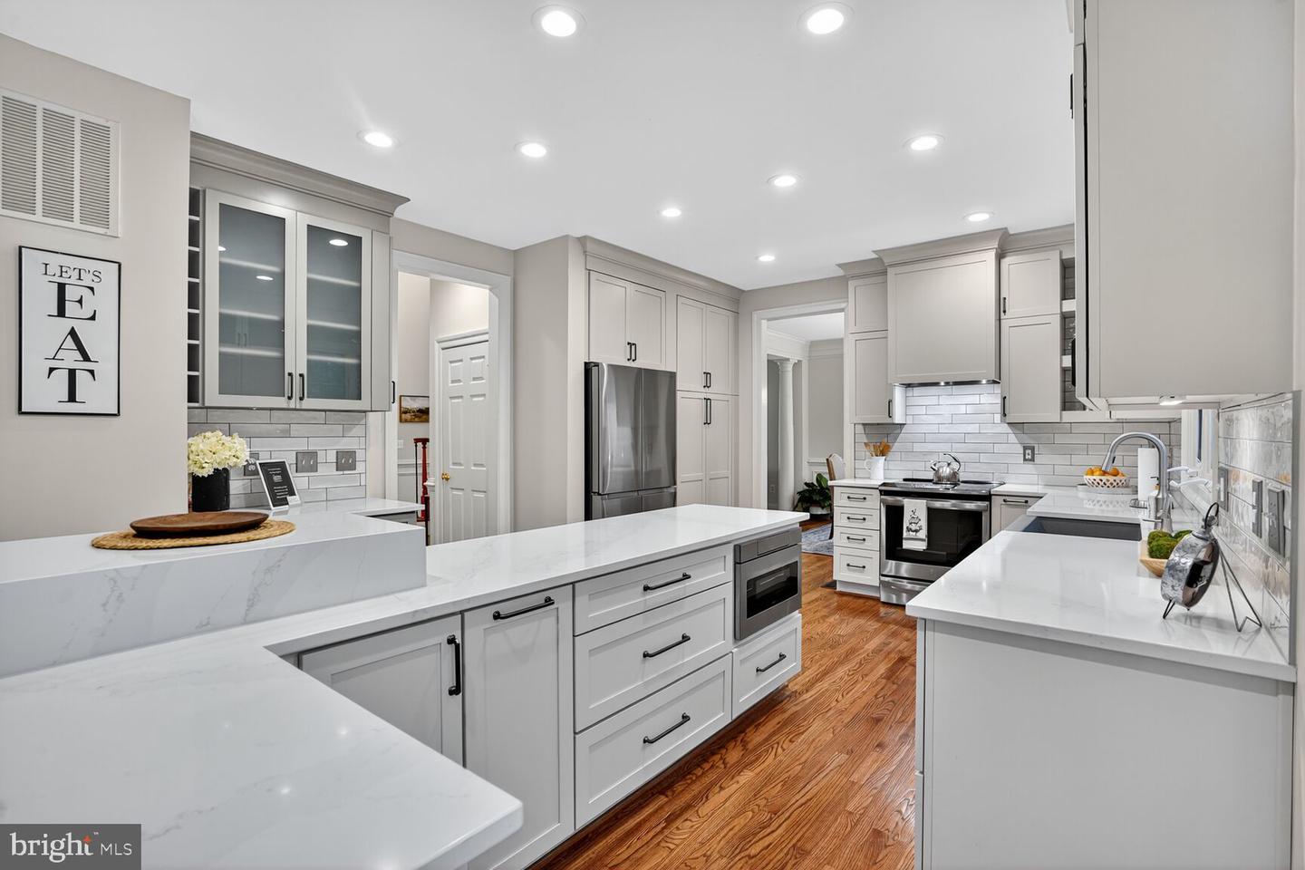5438 SHERMAN OAKS CT, HAYMARKET, Virginia 20169, 4 Bedrooms Bedrooms, ,4 BathroomsBathrooms,Residential,For sale,5438 SHERMAN OAKS CT,VAPW2101712 MLS # VAPW2101712
