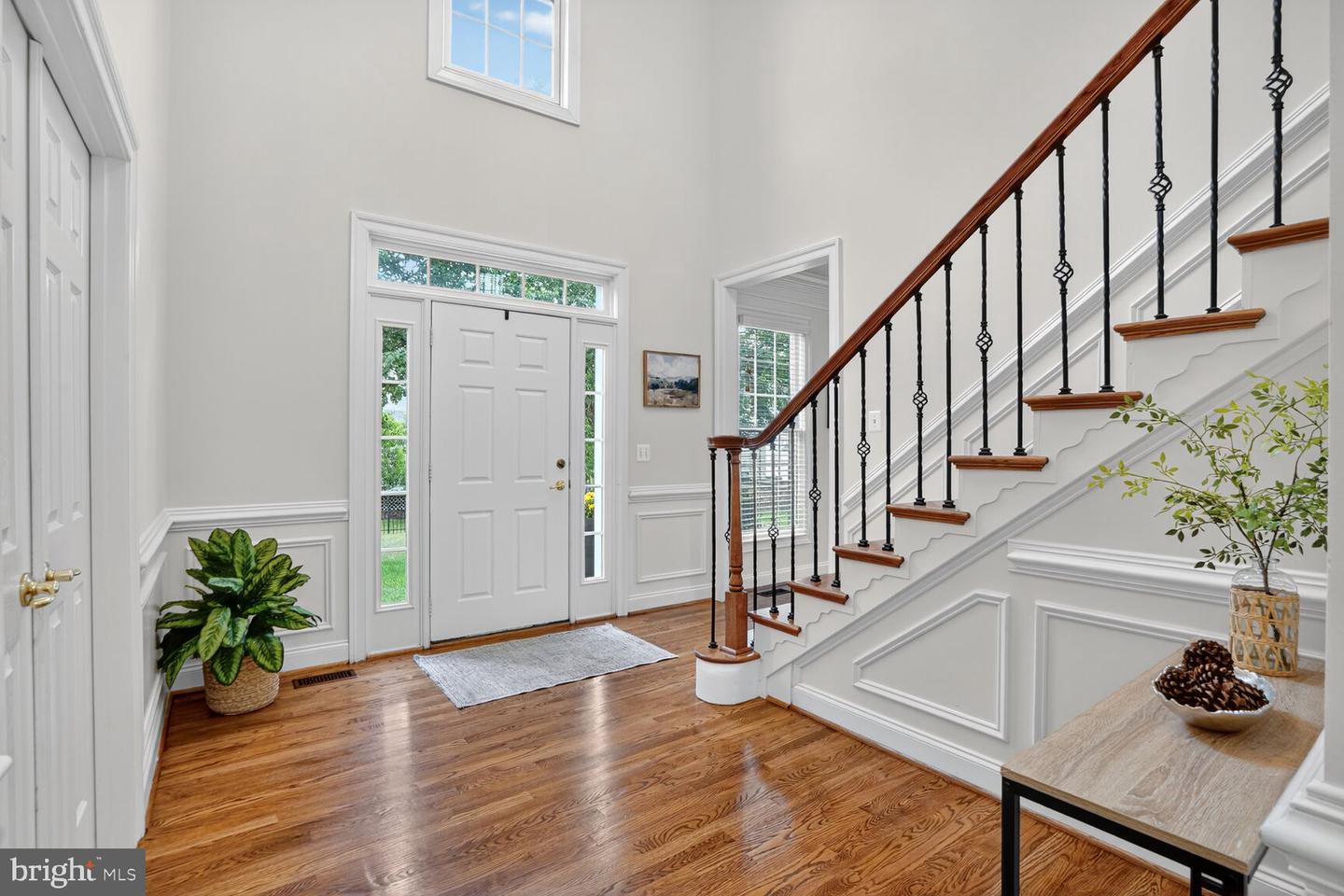 5438 SHERMAN OAKS CT, HAYMARKET, Virginia 20169, 4 Bedrooms Bedrooms, ,4 BathroomsBathrooms,Residential,For sale,5438 SHERMAN OAKS CT,VAPW2101712 MLS # VAPW2101712