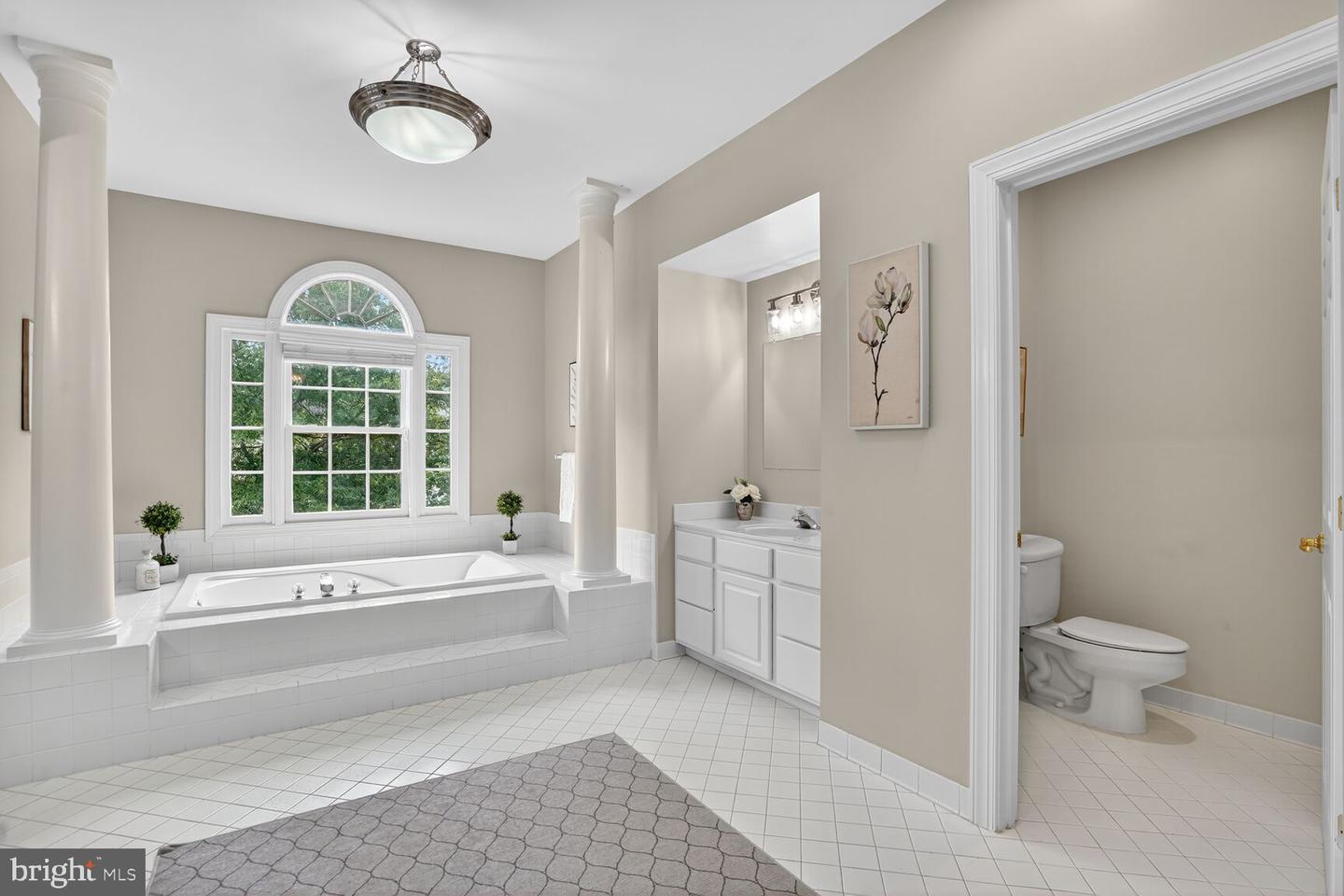 5438 SHERMAN OAKS CT, HAYMARKET, Virginia 20169, 4 Bedrooms Bedrooms, ,4 BathroomsBathrooms,Residential,For sale,5438 SHERMAN OAKS CT,VAPW2101712 MLS # VAPW2101712