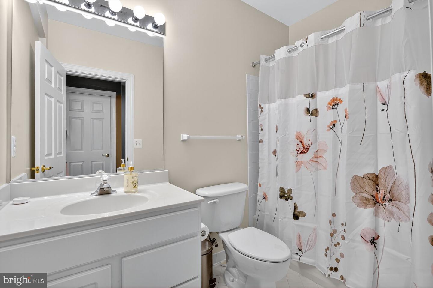 5438 SHERMAN OAKS CT, HAYMARKET, Virginia 20169, 4 Bedrooms Bedrooms, ,4 BathroomsBathrooms,Residential,For sale,5438 SHERMAN OAKS CT,VAPW2101712 MLS # VAPW2101712