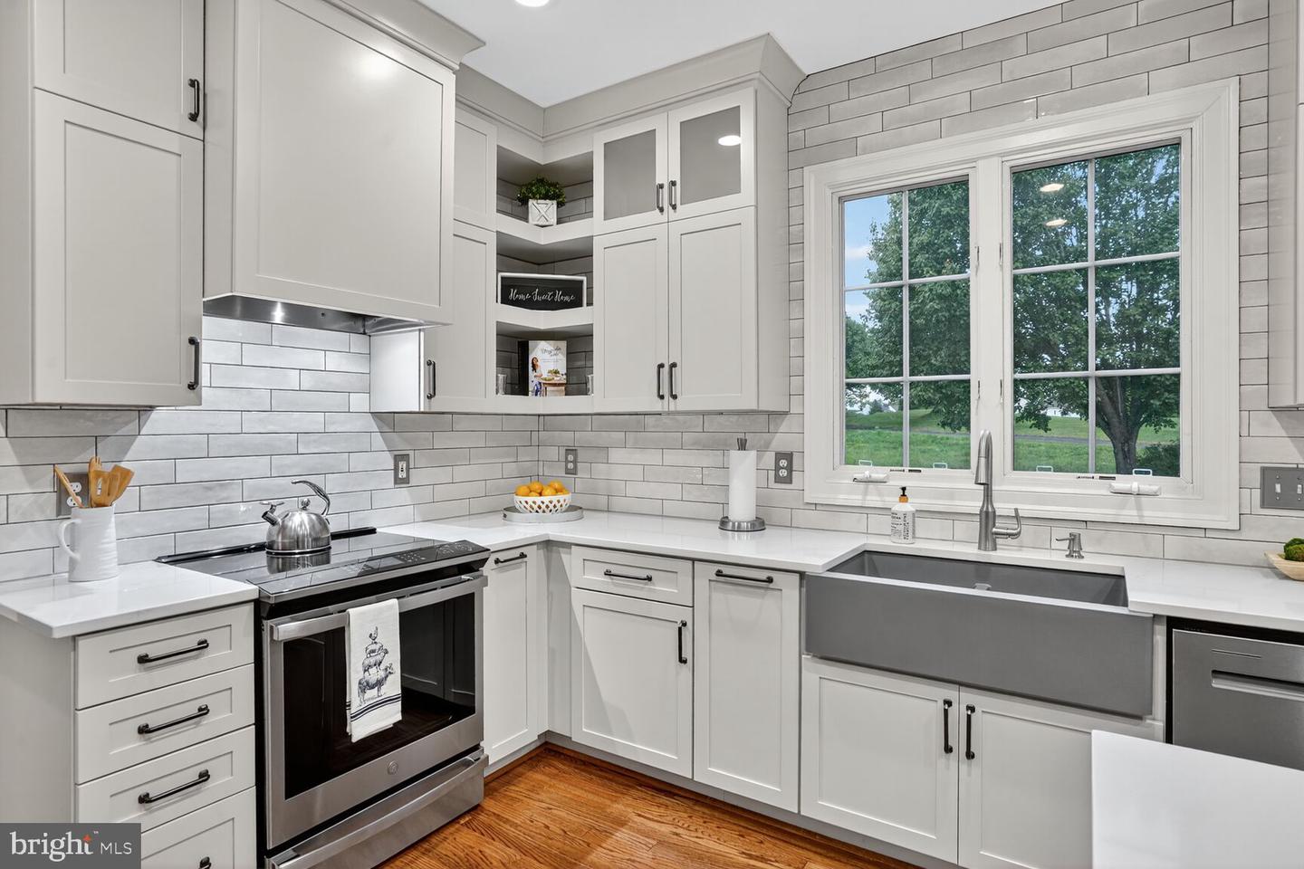 5438 SHERMAN OAKS CT, HAYMARKET, Virginia 20169, 4 Bedrooms Bedrooms, ,4 BathroomsBathrooms,Residential,For sale,5438 SHERMAN OAKS CT,VAPW2101712 MLS # VAPW2101712