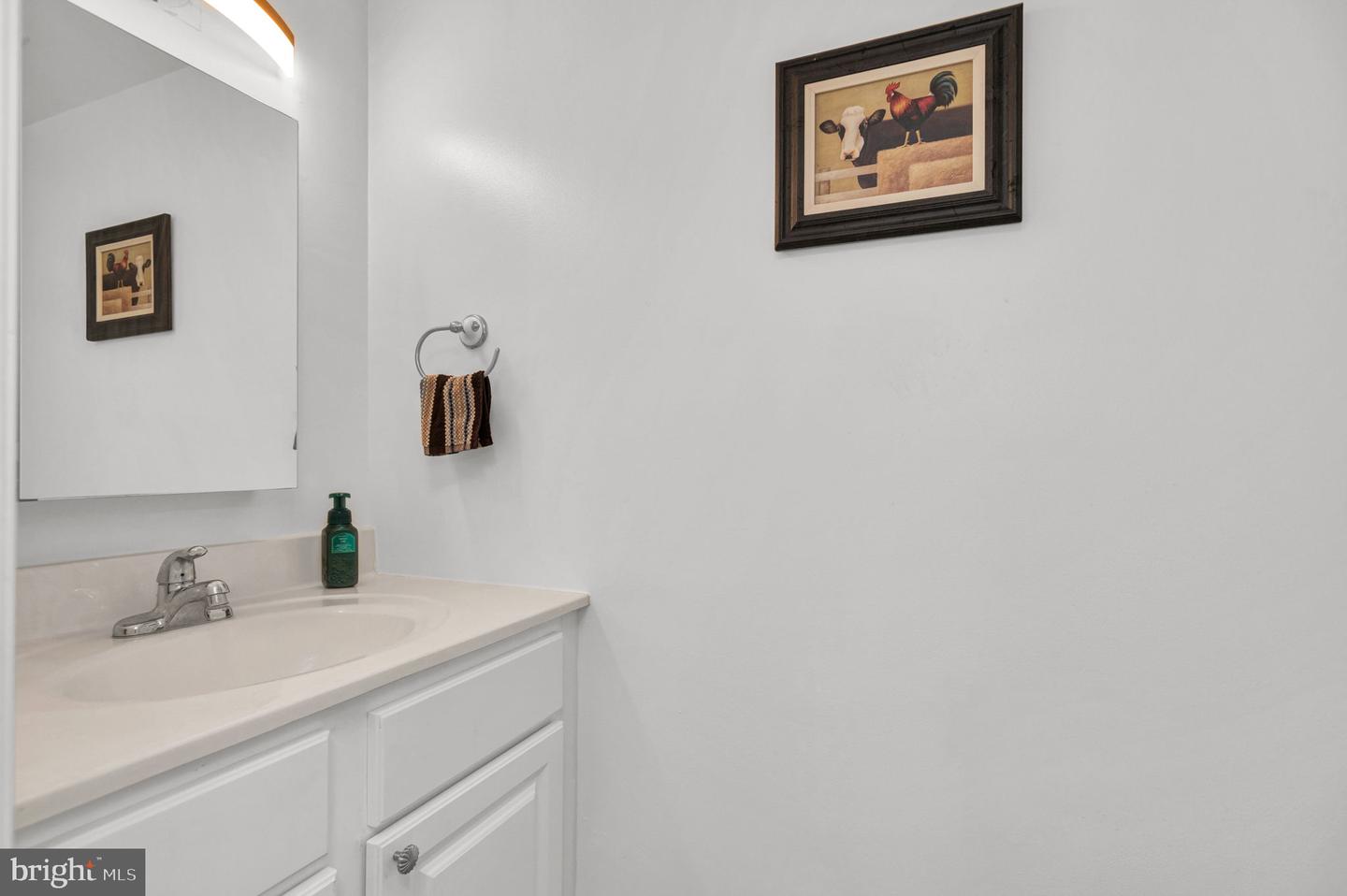 3704 PERSIMMON CIR, FAIRFAX, Virginia 22031, 3 Bedrooms Bedrooms, ,2 BathroomsBathrooms,Residential,For sale,3704 PERSIMMON CIR,VAFX2261924 MLS # VAFX2261924