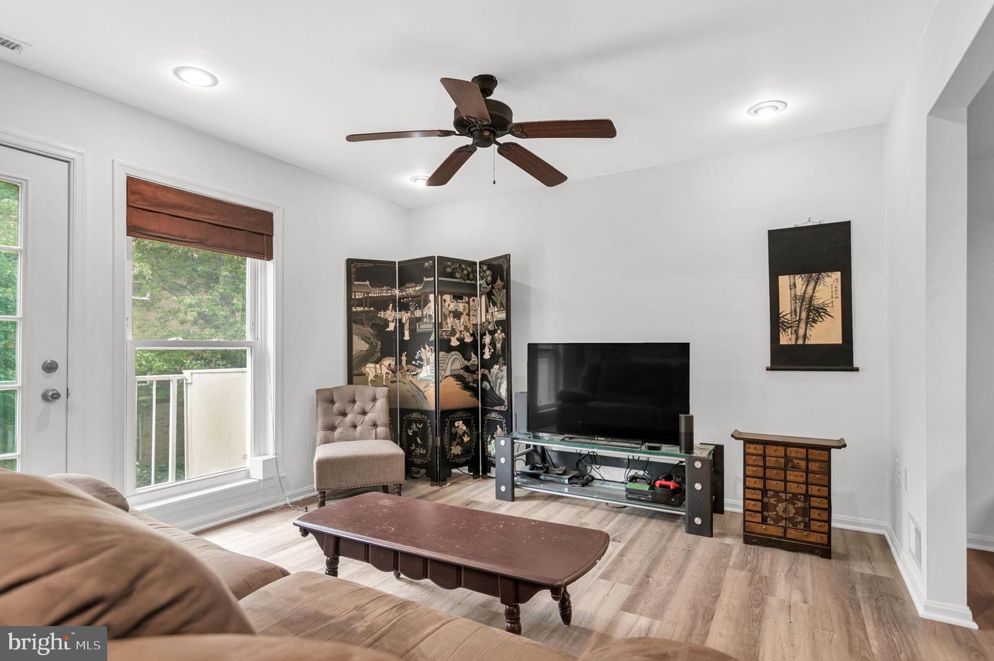 3704 PERSIMMON CIR, FAIRFAX, Virginia 22031, 3 Bedrooms Bedrooms, ,2 BathroomsBathrooms,Residential,For sale,3704 PERSIMMON CIR,VAFX2261924 MLS # VAFX2261924