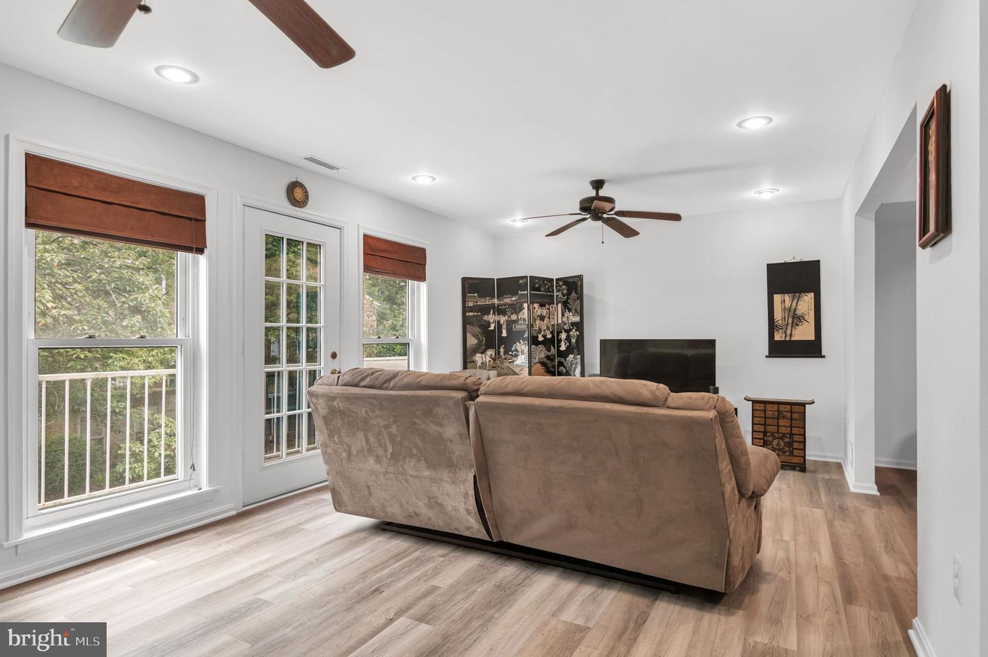 3704 PERSIMMON CIR, FAIRFAX, Virginia 22031, 3 Bedrooms Bedrooms, ,2 BathroomsBathrooms,Residential,For sale,3704 PERSIMMON CIR,VAFX2261924 MLS # VAFX2261924