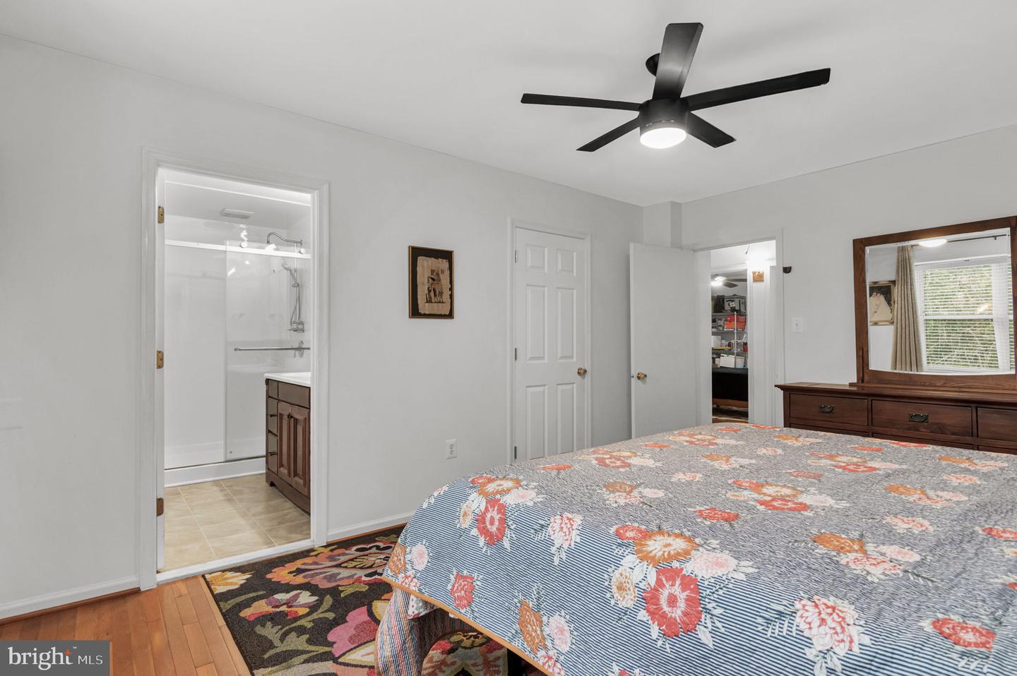 3704 PERSIMMON CIR, FAIRFAX, Virginia 22031, 3 Bedrooms Bedrooms, ,2 BathroomsBathrooms,Residential,For sale,3704 PERSIMMON CIR,VAFX2261924 MLS # VAFX2261924