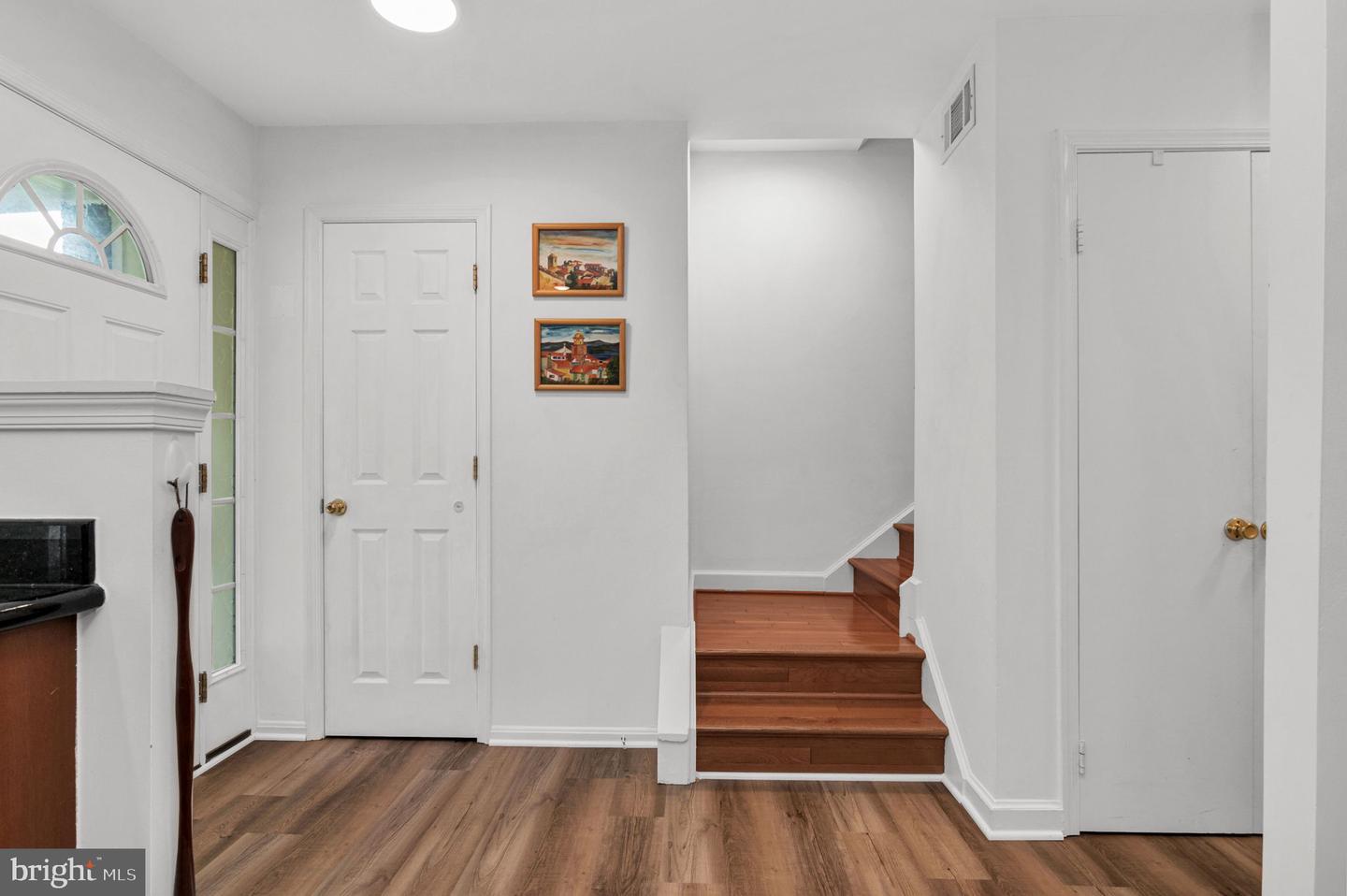 3704 PERSIMMON CIR, FAIRFAX, Virginia 22031, 3 Bedrooms Bedrooms, ,2 BathroomsBathrooms,Residential,For sale,3704 PERSIMMON CIR,VAFX2261924 MLS # VAFX2261924